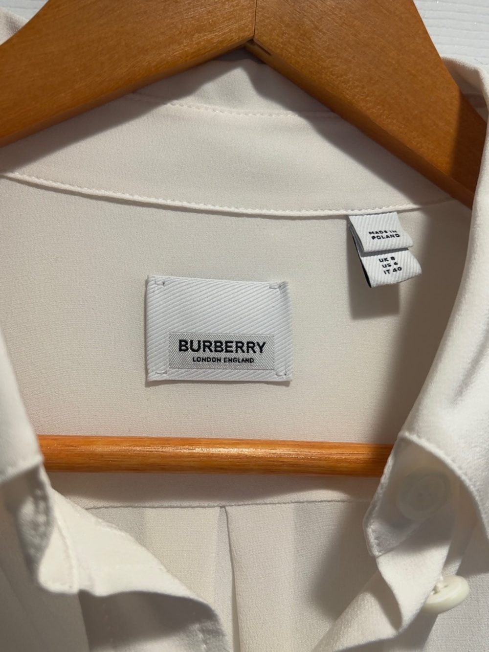 Burberry Paola Button-Front Shirt w/ Cuff Detail size 6 - Picture 6 of 9